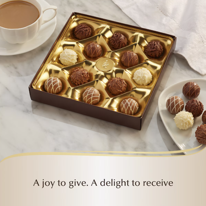Lindt Gourmet Truffles Gift Box 192g